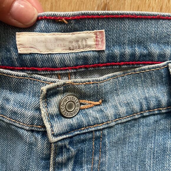 Levi’s Women’s 550 Straight Leg Jeans Medium Wash Size 10 Short - Picture 4 of 10
